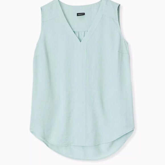 Torrid Harbor Gray Charmeuse Tank in Size 2 (18/20) - Picture 1 of 15